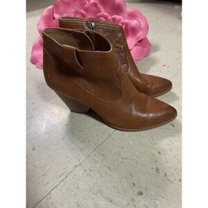 FRYE Women's‎ Sz 9.5M Reina Cognac Leather Western Ankle Bootie Festival Concert